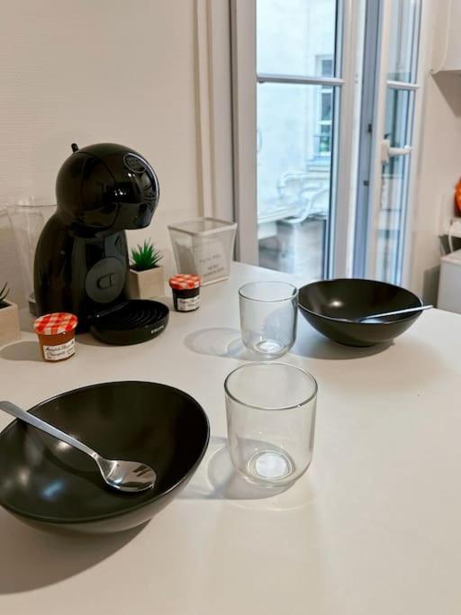 Appartement Cocon Urbain Proche Canal Saint-martin Parijs